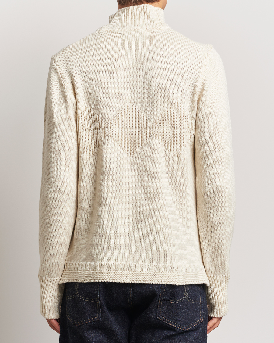 Uomini | Maglieria | Peregrine | Mountain Guernsey Merino Funnel Neck Cream
