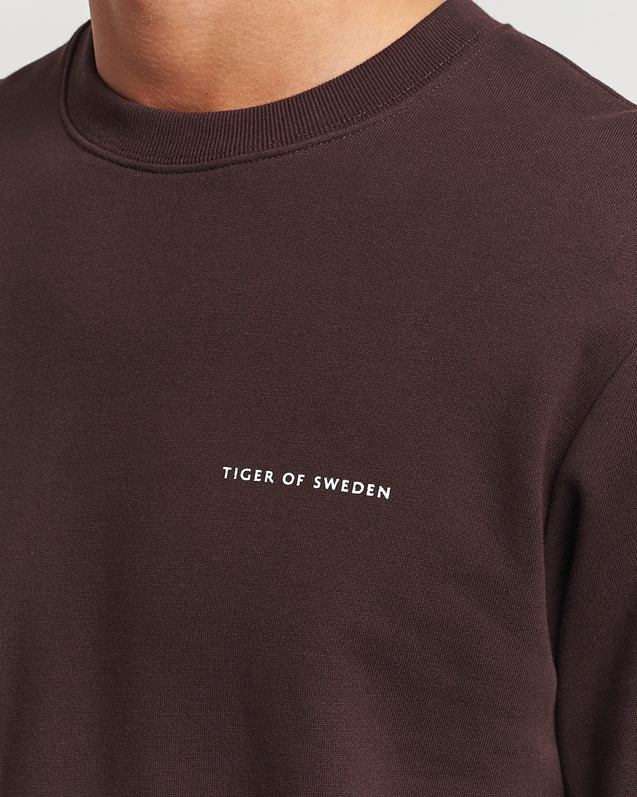 Uomini | Maglieria | Tiger of Sweden | Emerson Crew Neck Sweatshirt Dark Chocolate