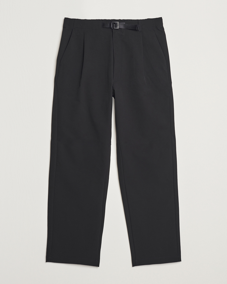 Uomini | Pantaloni | Goldwin | One Tuck Tapered Stretch Pants Black