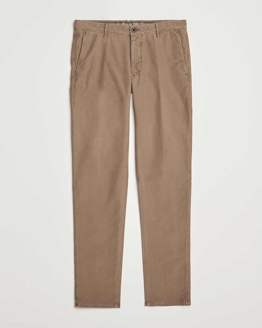 Uomini | Pantaloni | Incotex | Slim Fit Garment Dyed Slacks Brown