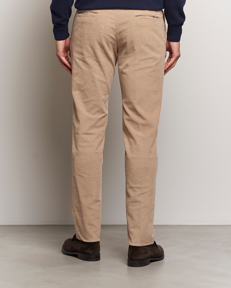 Uomini | Pantaloni | Incotex | Slim Fit Baby Corduroy Trousers Beige