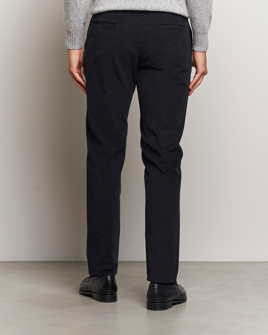 Uomini | Pantaloni | Incotex | Slim Fit Baby Corduroy Trousers Navy
