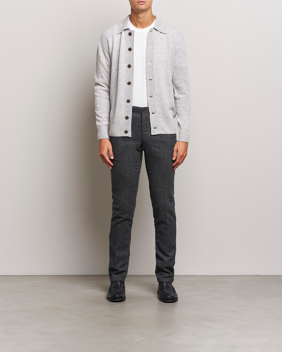 Uomini | Pantaloni | Incotex | Slim Fit Washed Wool Stretch Slacks Dark Grey