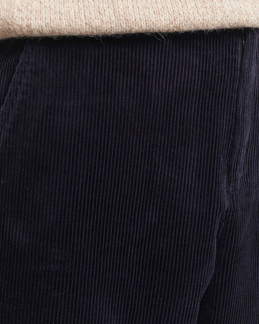 Uomini | Pantaloni | LES DEUX | Kody Heavy Corduroy Pants Dark Navy