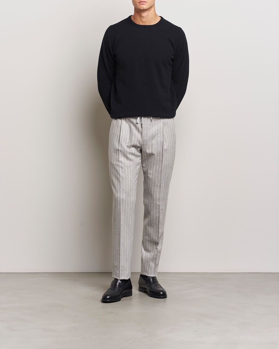 Uomini | Pantaloni | PT01 | Slim Fit Wool/Cashmere Drawstring Trousers Light Grey