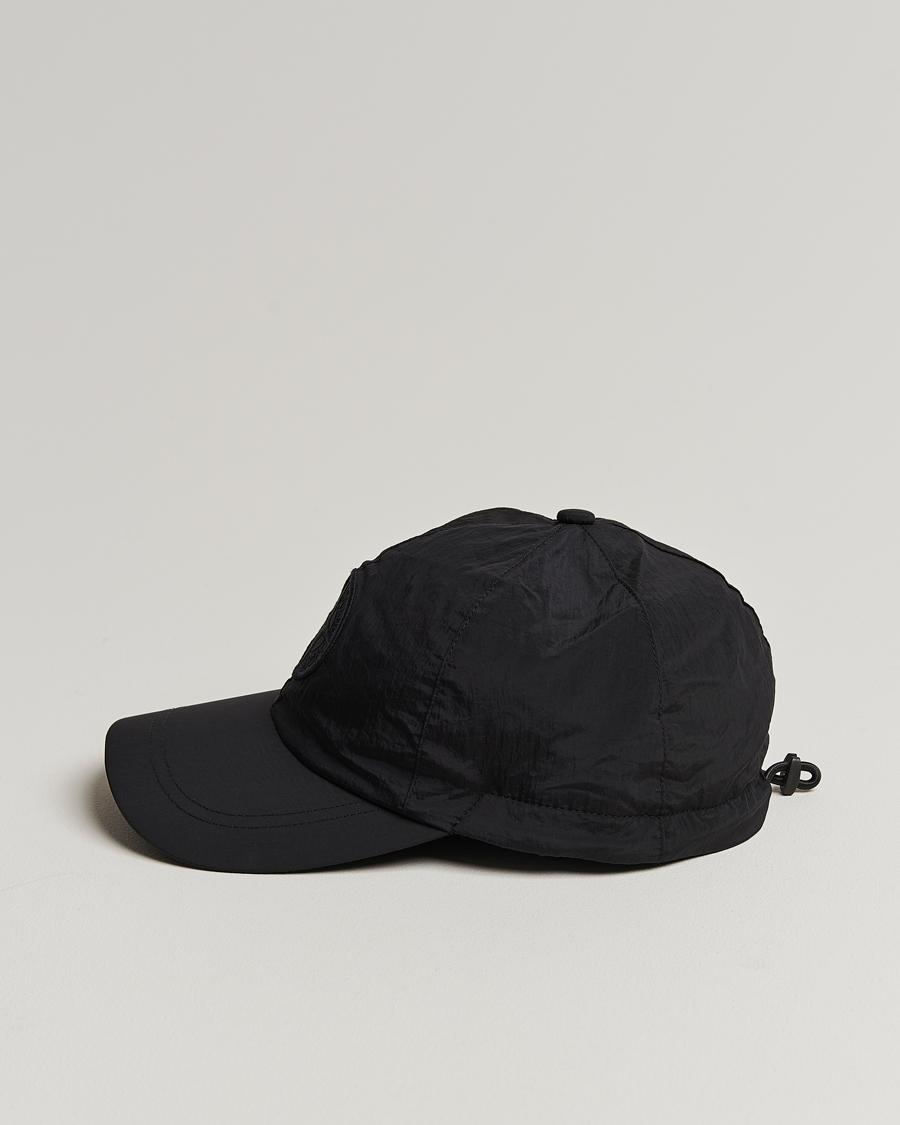 Uomini | Stone Island Nylon Metal Logo Cap Black | Stone Island | Nylon Metal Logo Cap Black