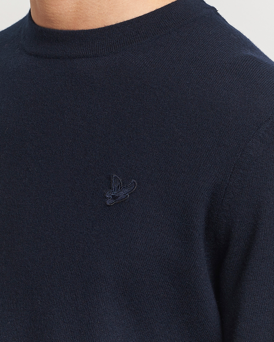 Uomini | Maglieria | Lyle & Scott | Tonal Eagle Lambswool Crew Neck Dark Navy