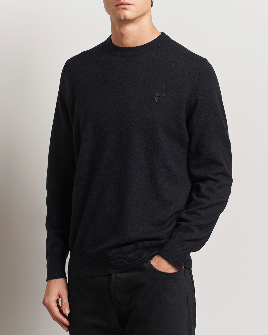 Uomini | Maglieria | Lyle & Scott | Tonal Eagle Lambswool Crew Neck Jet Black