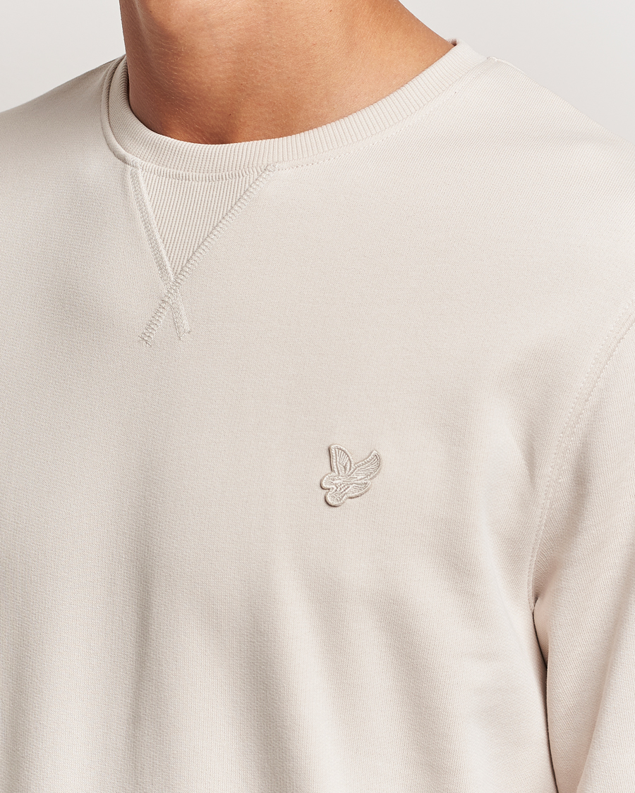 Uomini | Maglieria | Lyle & Scott | Tonal Eagle Crew Neck Sweatshirt Cove