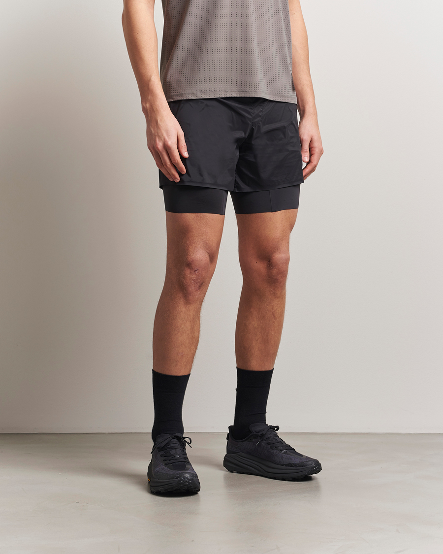 Uomini | Pantaloncini | Satisfy | TechSilk 8 Inch Shorts Black