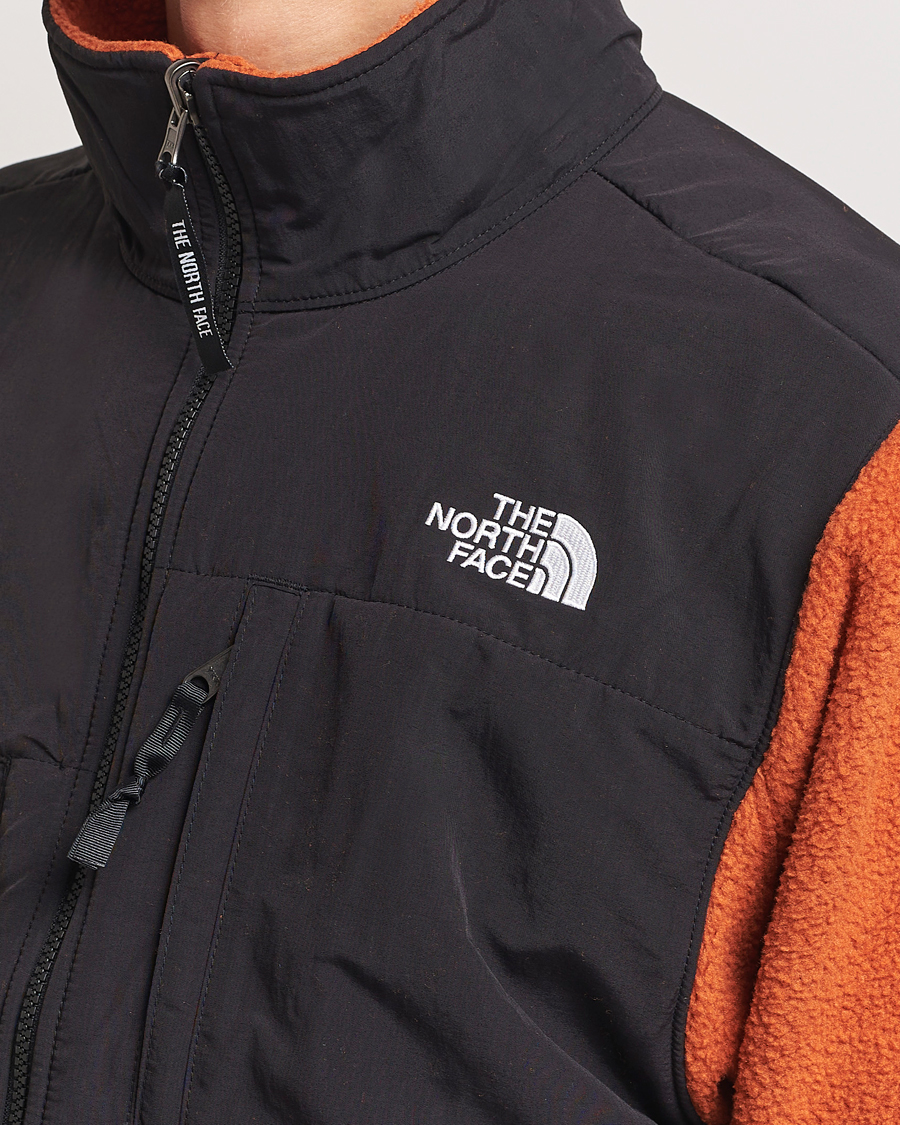 Uomini | Giacche | The North Face | Retro Denali Jacket Black/Orange