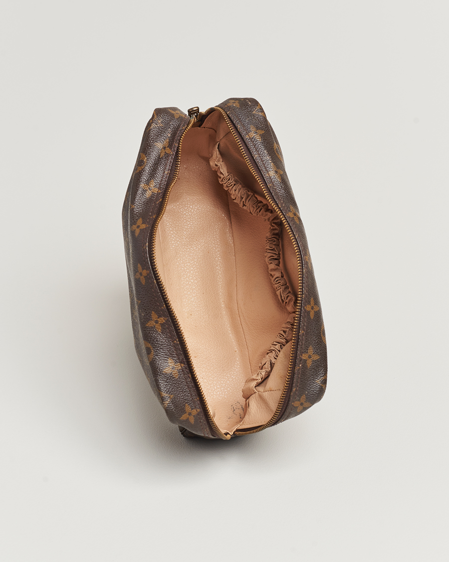 Uomini | Louis Vuitton Pre-Owned Trousse de Toilette Washbag Monogram | Louis Vuitton Pre-Owned | Trousse de Toilette Washbag Monogram