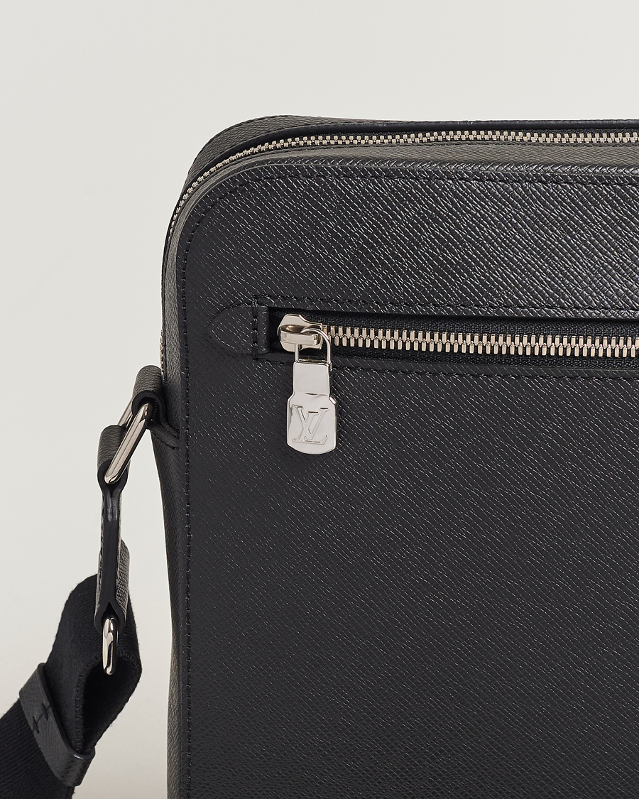 Uomini | Louis Vuitton Pre-Owned Anton Messengerbag Black | Louis Vuitton Pre-Owned | Anton Messengerbag Black