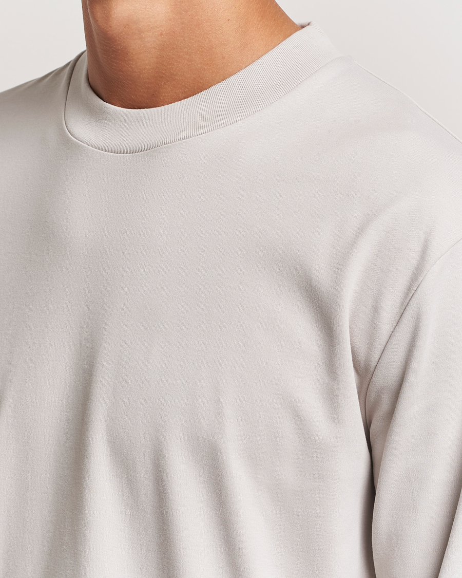 Uomini | T-shirt | Sunspel | Heavyweight Mock Neck Long Sleeve T-Shirt Putty