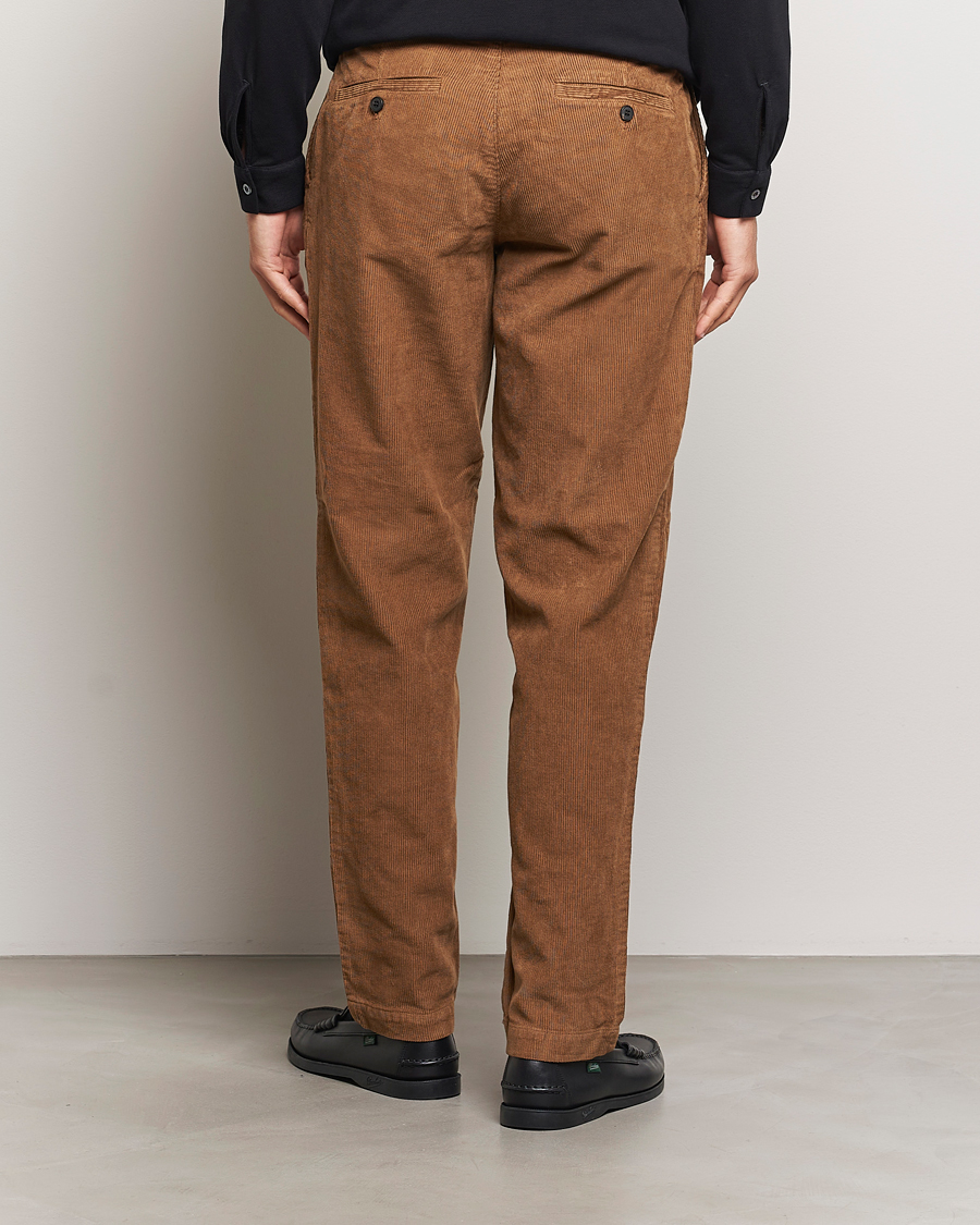 Uomini | Pantaloni | Sunspel | Corduroy Chore Trousers Sandstone