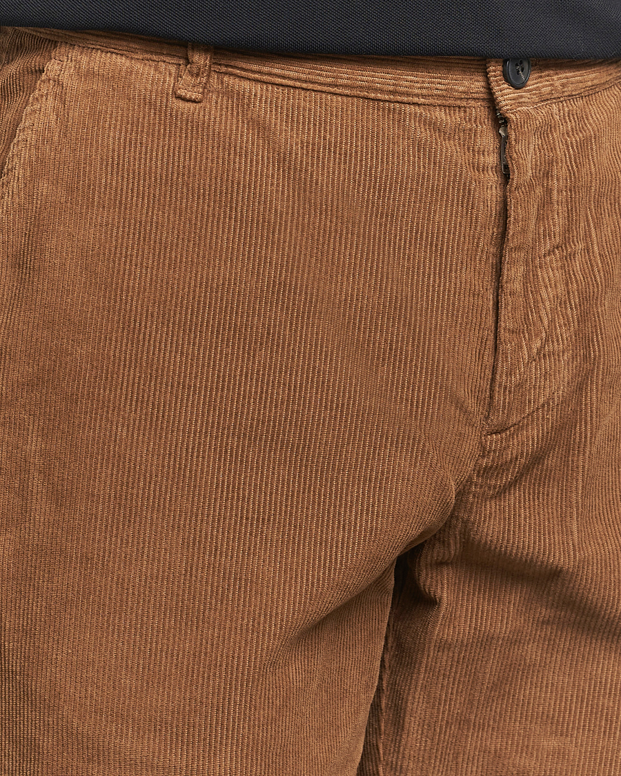 Uomini | Pantaloni | Sunspel | Corduroy Chore Trousers Sandstone