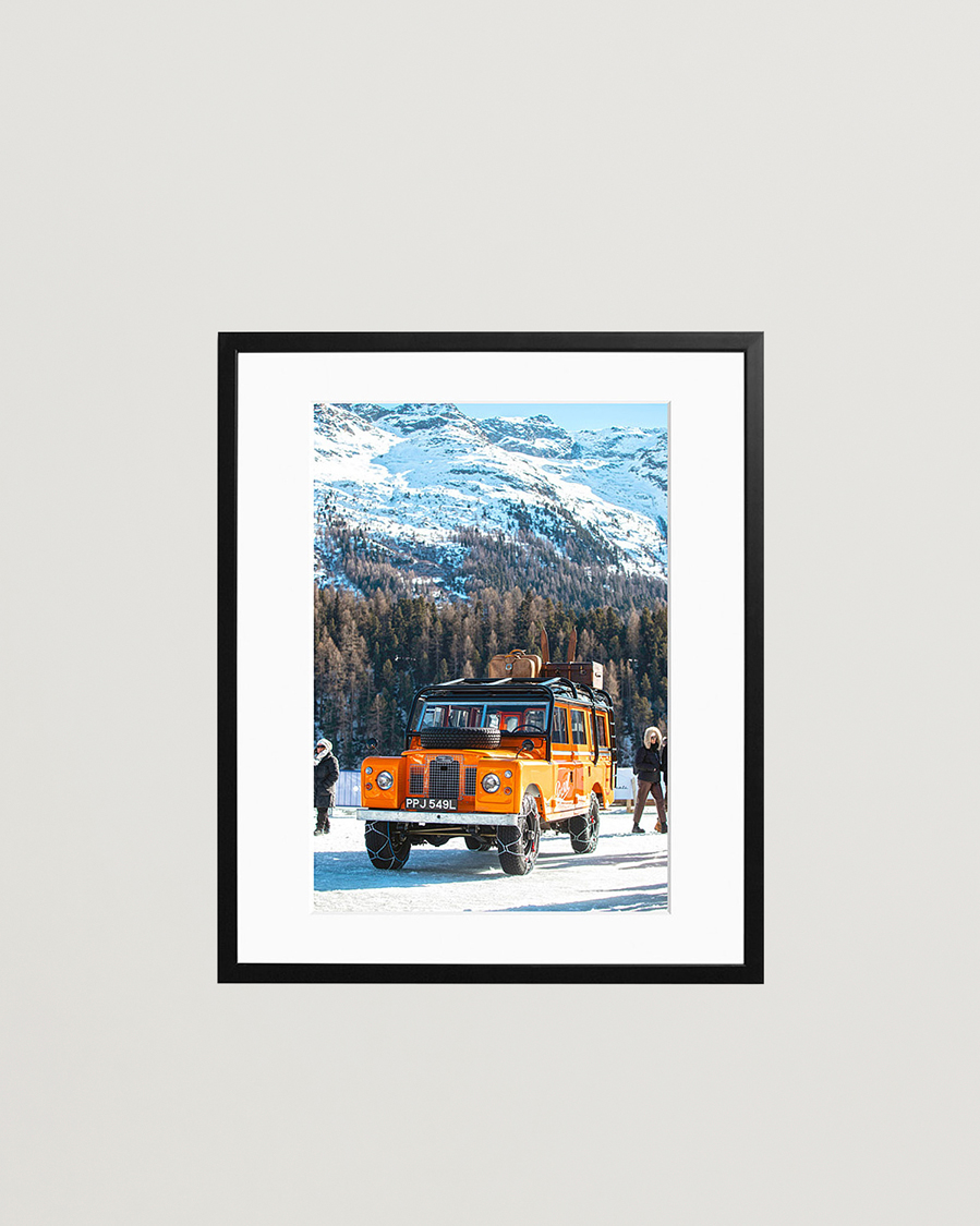 Uomini | Poster | Sonic Editions | Framed Defender on Sankt Moritz