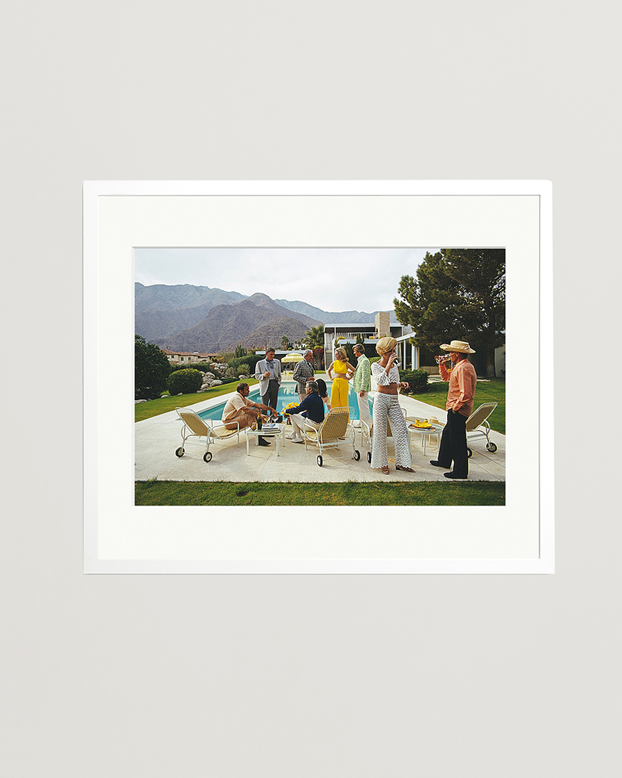 Uomini | Poster | Sonic Editions | Framed Slim Aarons Desert House Party