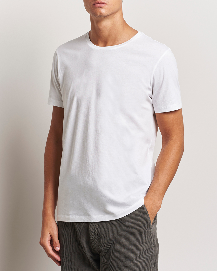 Uomini | T-shirt | A Day's March | Lightweight T-Shirt White