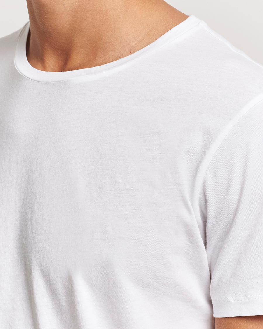 Uomini | T-shirt | A Day's March | Lightweight T-Shirt White