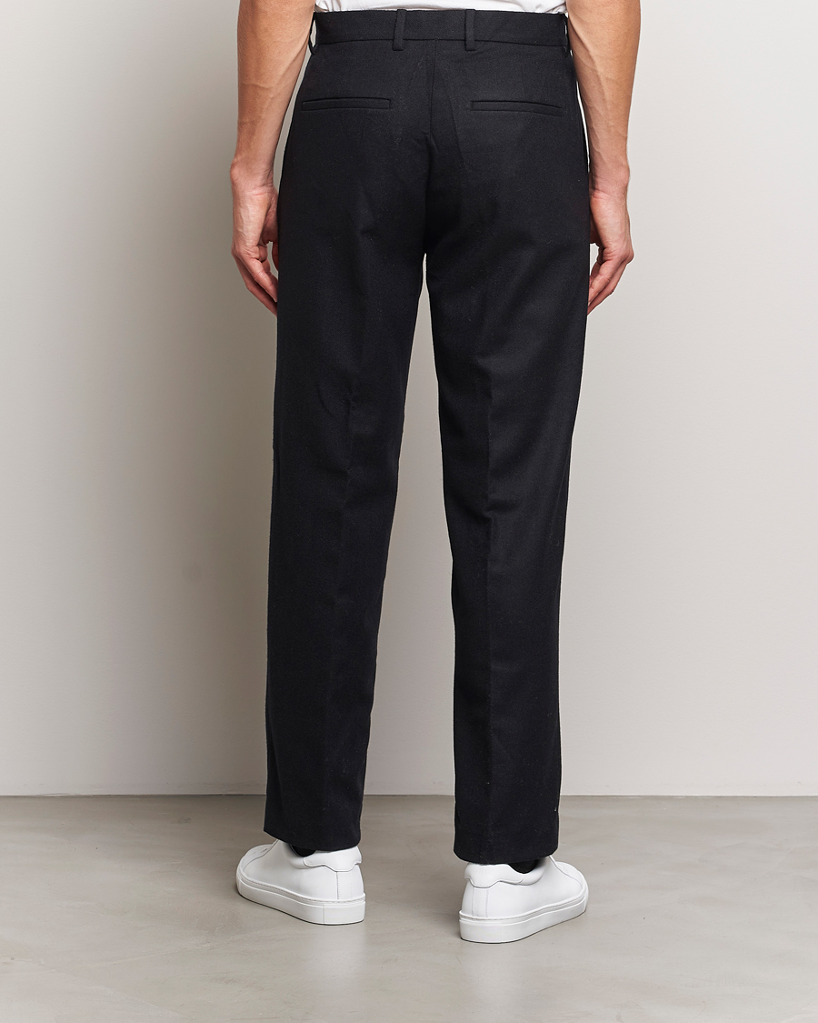 Uomini | Pantaloni | A Day's March | Gairloch Relaxed Wool Trousers Black