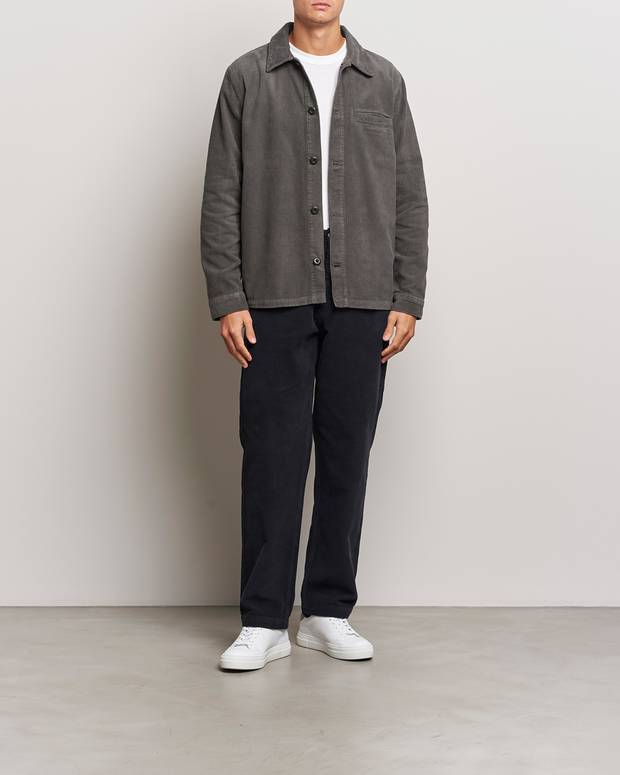 Uomini | Pantaloni | A Day's March | Redwood Corduroy Trousers Black
