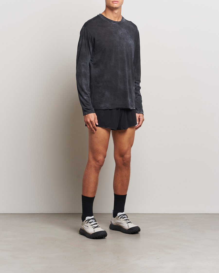 Uomini | Pantaloncini | Satisfy | Space-O 2.5 Distance Shorts Black