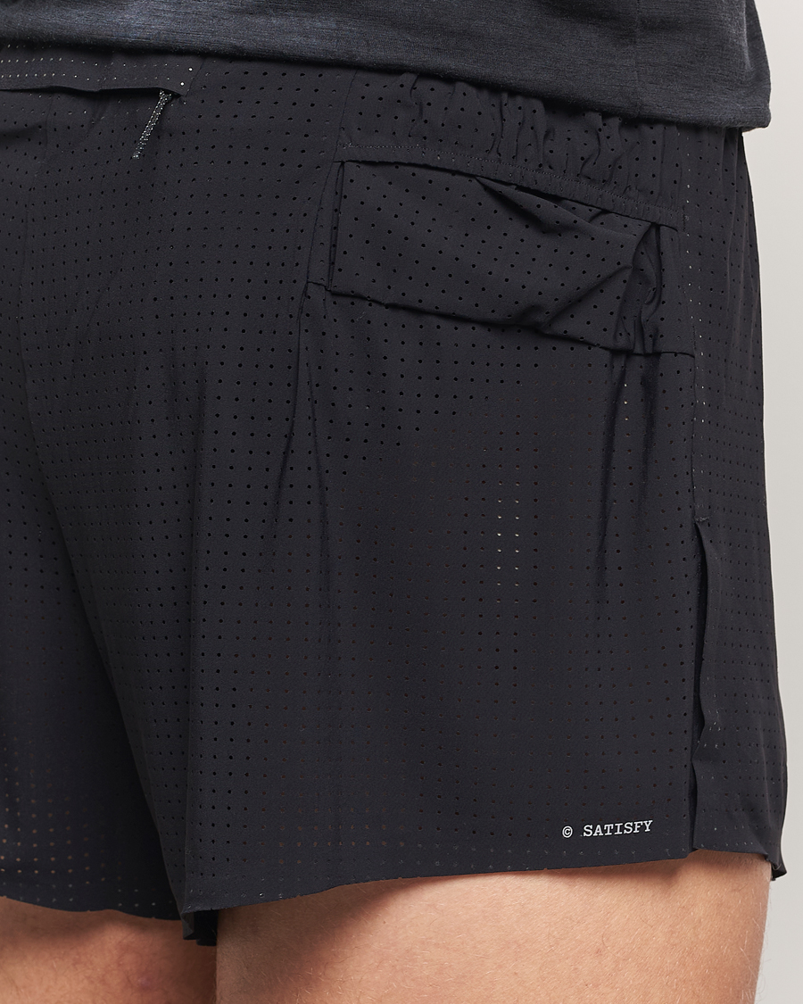 Uomini | Pantaloncini | Satisfy | Space-O 2.5 Distance Shorts Black
