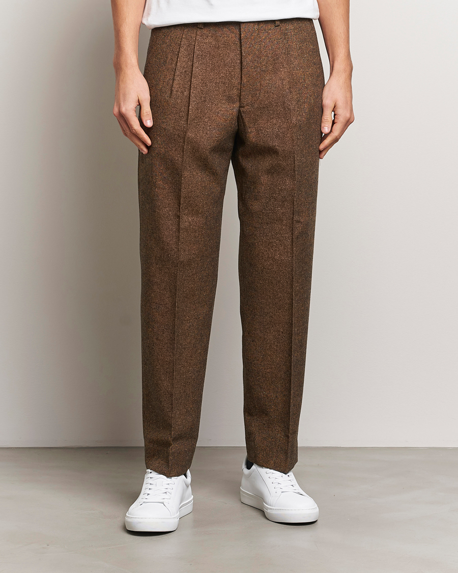 Uomini | Pantaloni | NN07 | Fritz Wool Pleated Trousers Orange Brown