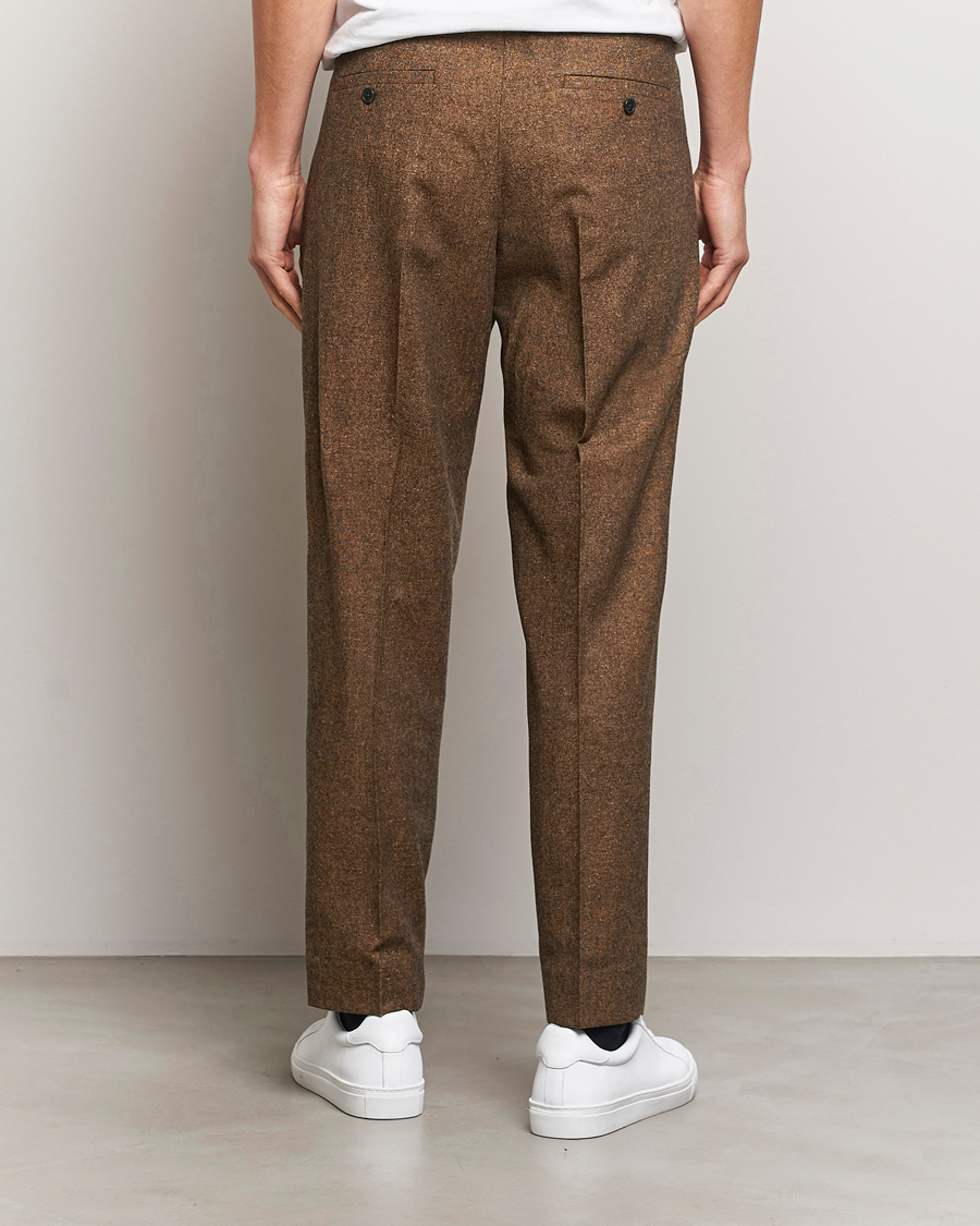 Uomini | Pantaloni | NN07 | Fritz Wool Pleated Trousers Orange Brown