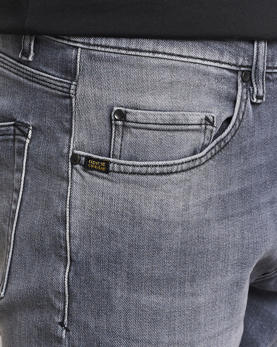 Uomini | Jeans | Tiger of Sweden | Pistolero Stretch Cotton Jeans Prime Washed Black