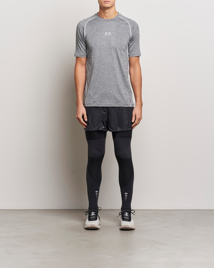 Uomini | Pantaloncini | Oakley | Pursuit Pro 6' 2in1 Shorts Blackout