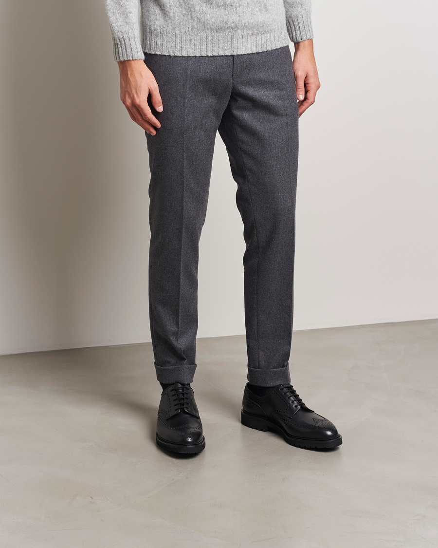 Uomini | Crockett & Jones Pembroke Milled Grain Vibram Vi-Lite Black | Crockett & Jones | Pembroke Milled Grain Vibram Vi-Lite Black