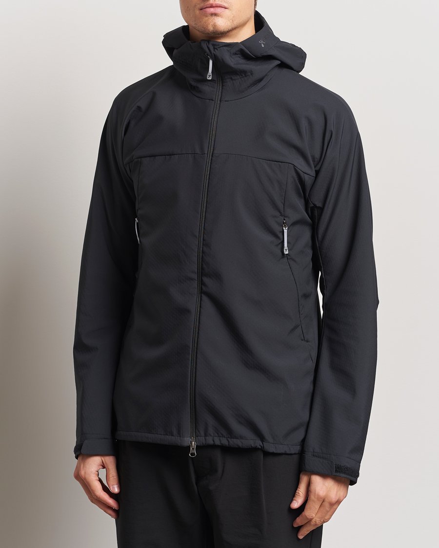 Uomini | Giacche | Houdini | Pace Softshell Jacket True Black