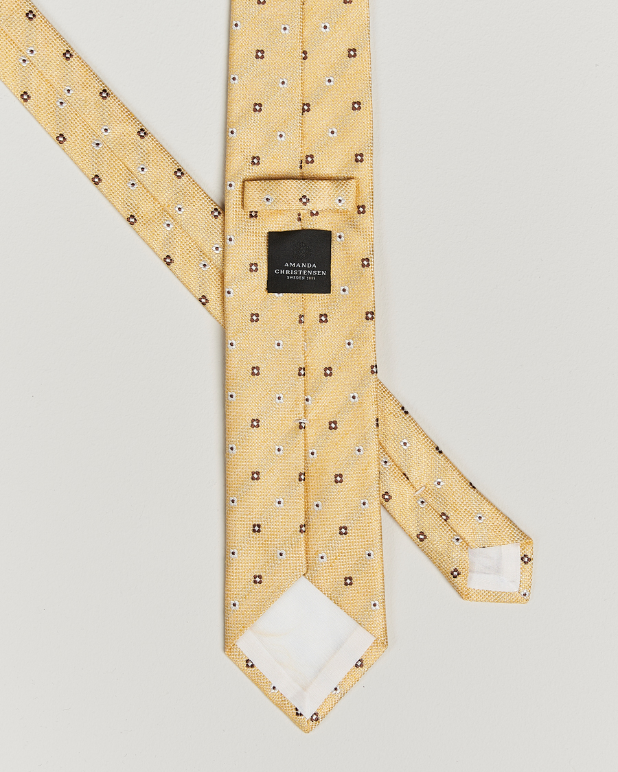 Uomini | Amanda Christensen Silk/Linen Printed Flower 8cm Tie Yellow | Amanda Christensen | Silk/Linen Printed Flower 8cm Tie Yellow