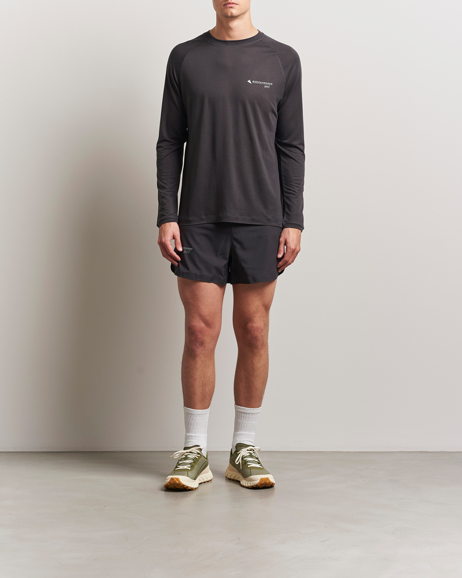 Uomini | T-shirt | Klättermusen | Groa Long Sleeve T-Shirt Raven