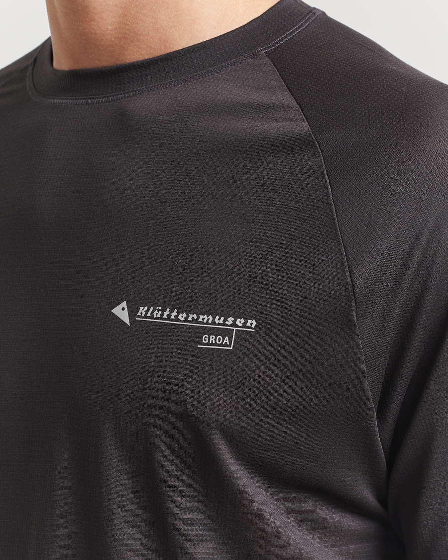 Uomini | T-shirt | Klättermusen | Groa Long Sleeve T-Shirt Raven