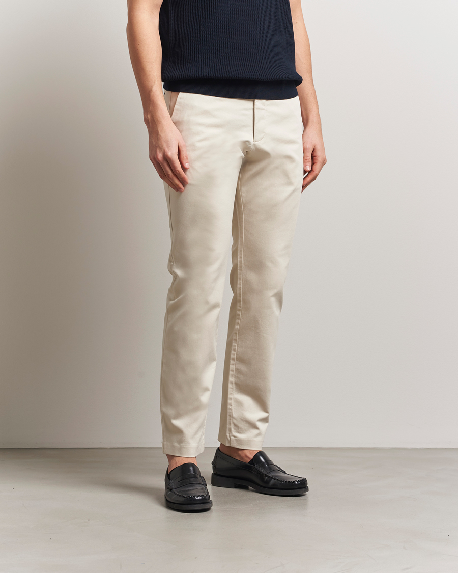 Uomini | Pantaloni | NN07 | Theo Regular Fit Stretch Chinos Ivory