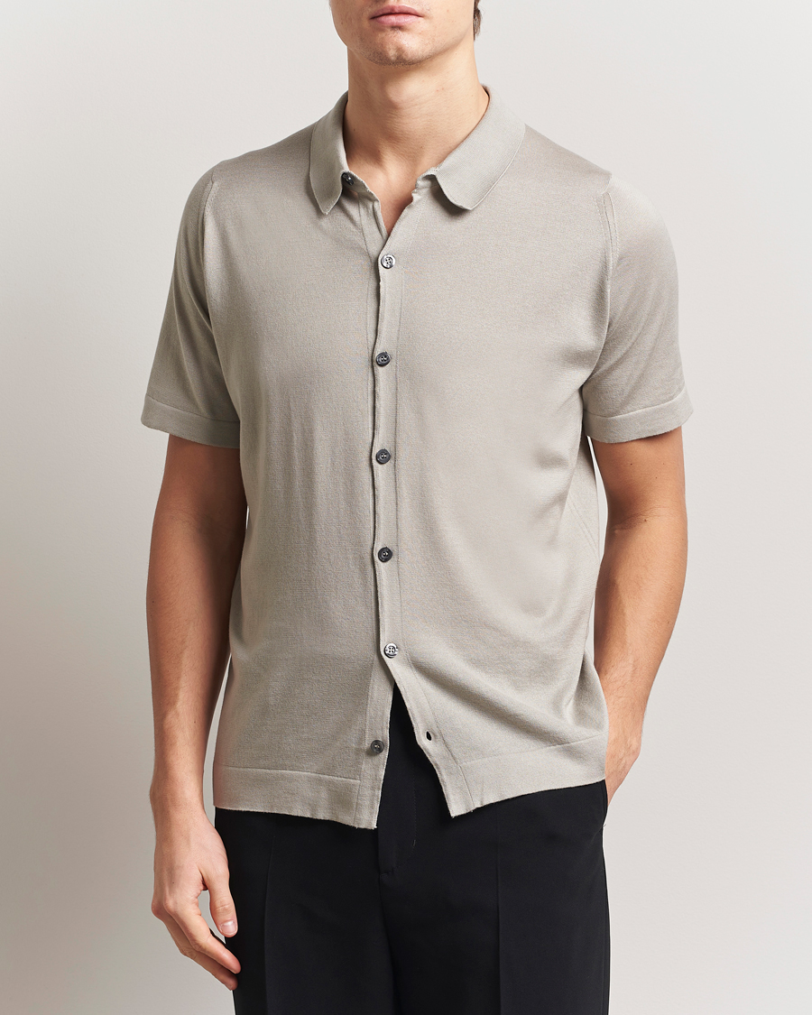 Uomini | Camicie | John Smedley | Folke Sea Island Knitted Polo Parchment