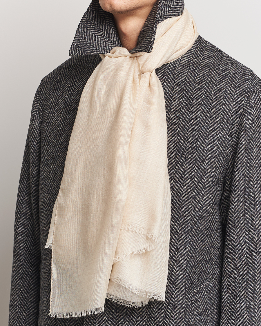 Uomini | Piacenza Cashmere Chic Cashmere Scarf Cream | Piacenza Cashmere | Chic Cashmere Scarf Cream