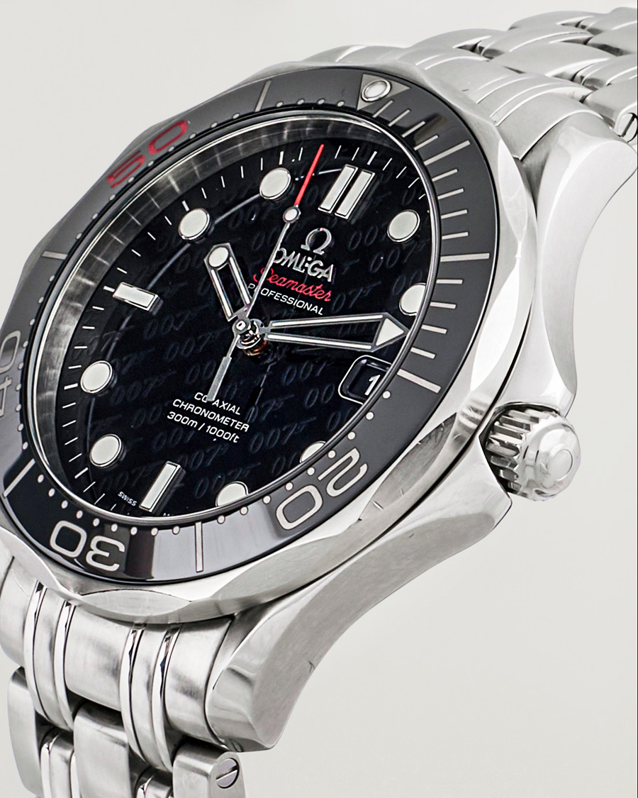 Uomini | Pre-Owned & Vintage Watches | Omega Pre-Owned | SMP 300M James Bond 007