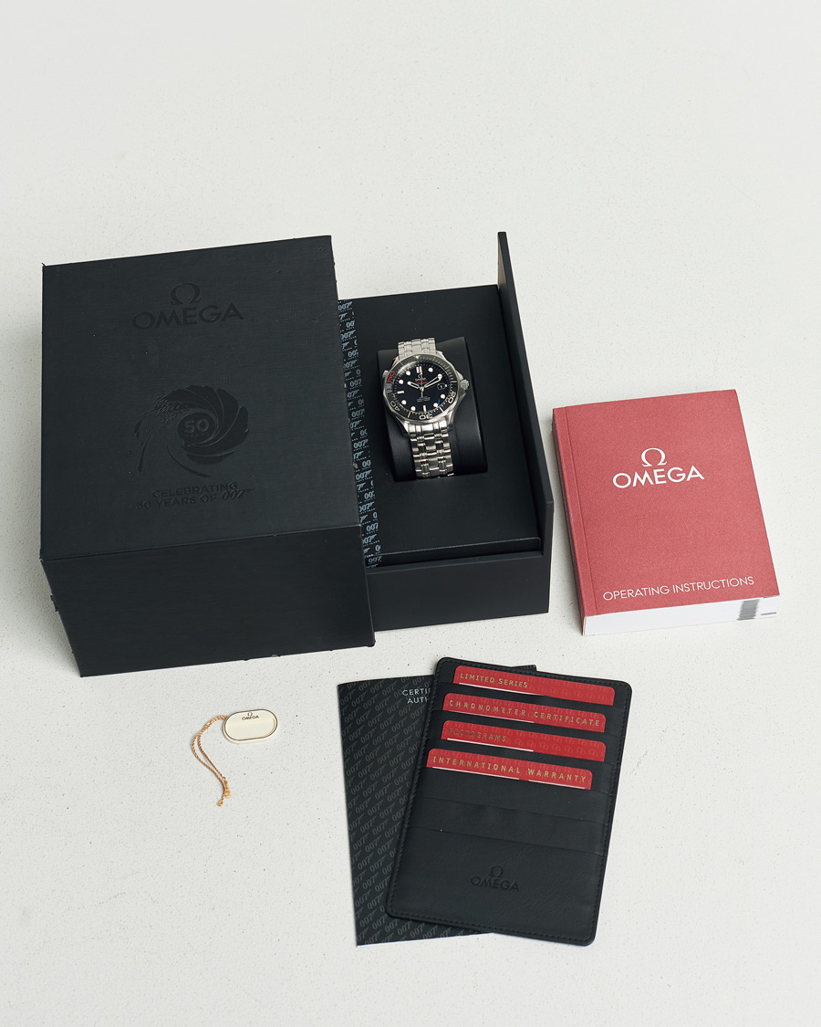 Uomini | Pre-Owned & Vintage Watches | Omega Pre-Owned | SMP 300M James Bond 007