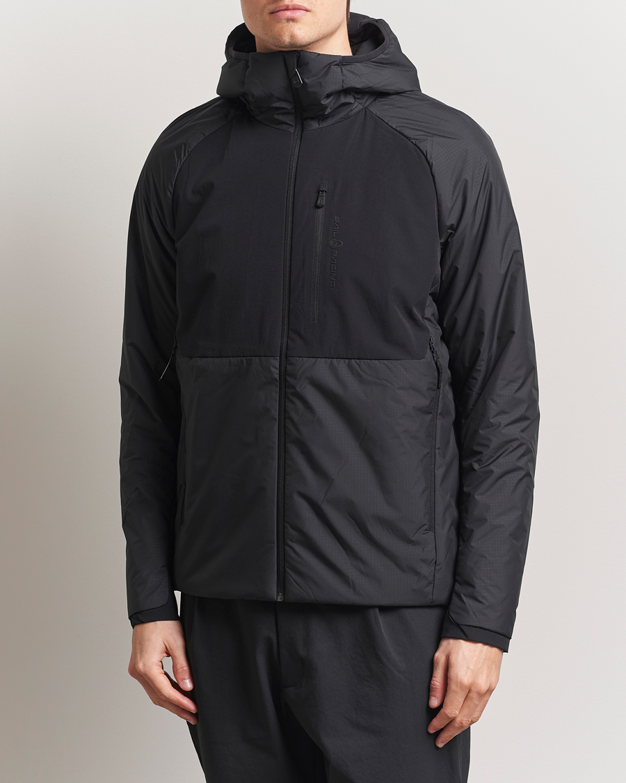 Uomini | Giacche | Sail Racing | Amplitude Primaloft Hooded Jacket Carbon