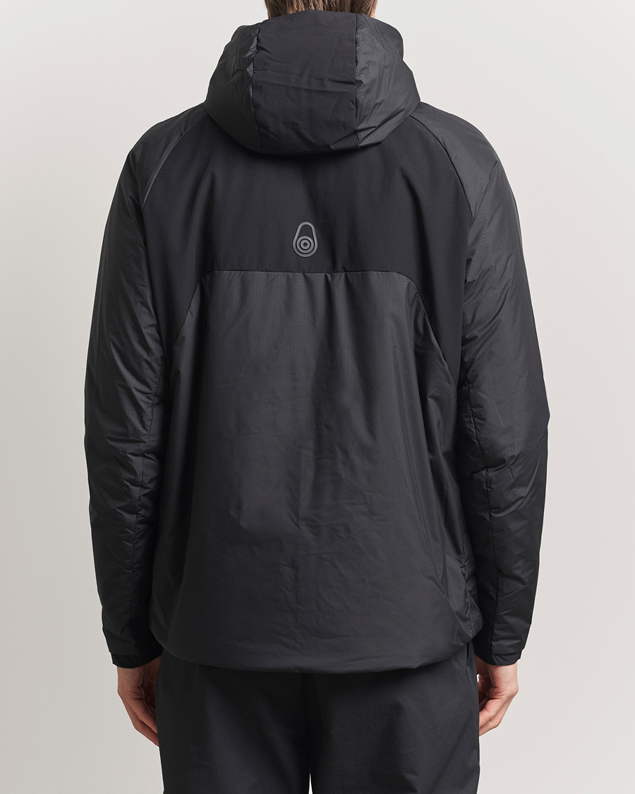 Uomini | Giacche | Sail Racing | Amplitude Primaloft Hooded Jacket Carbon
