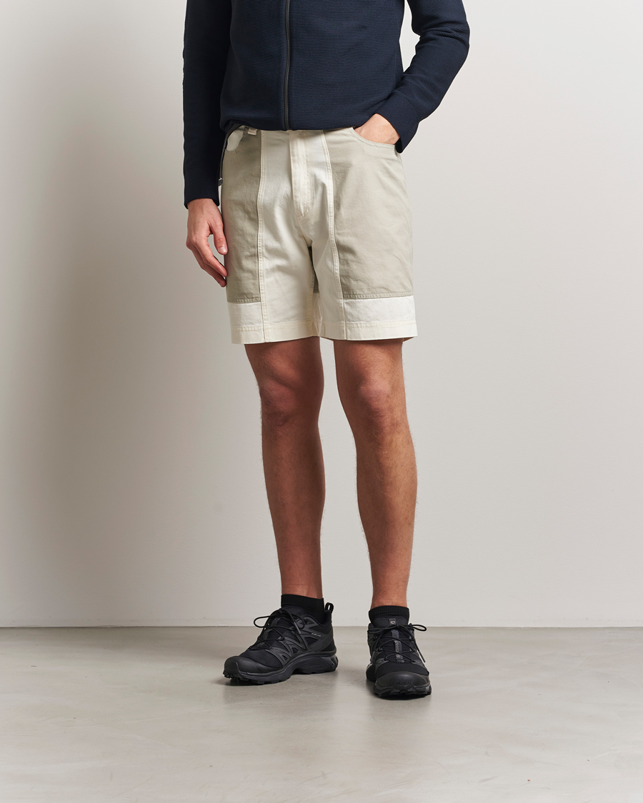 Uomini | Pantaloncini | Sail Racing | Breeze Cotton Twill Blocked Shorts Off White