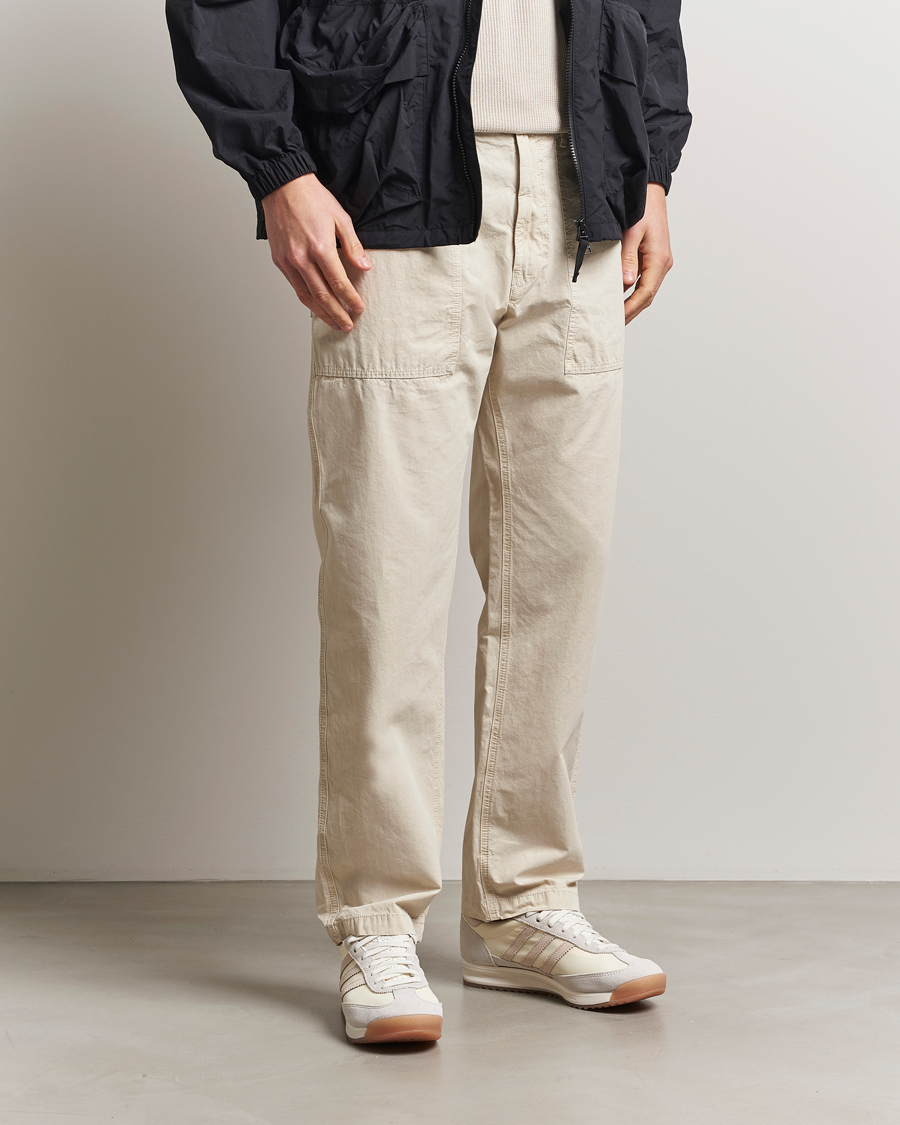 Uomini | Pantaloni | Stone Island | Brushed Cotton Canvas Fatigue Pants Sand
