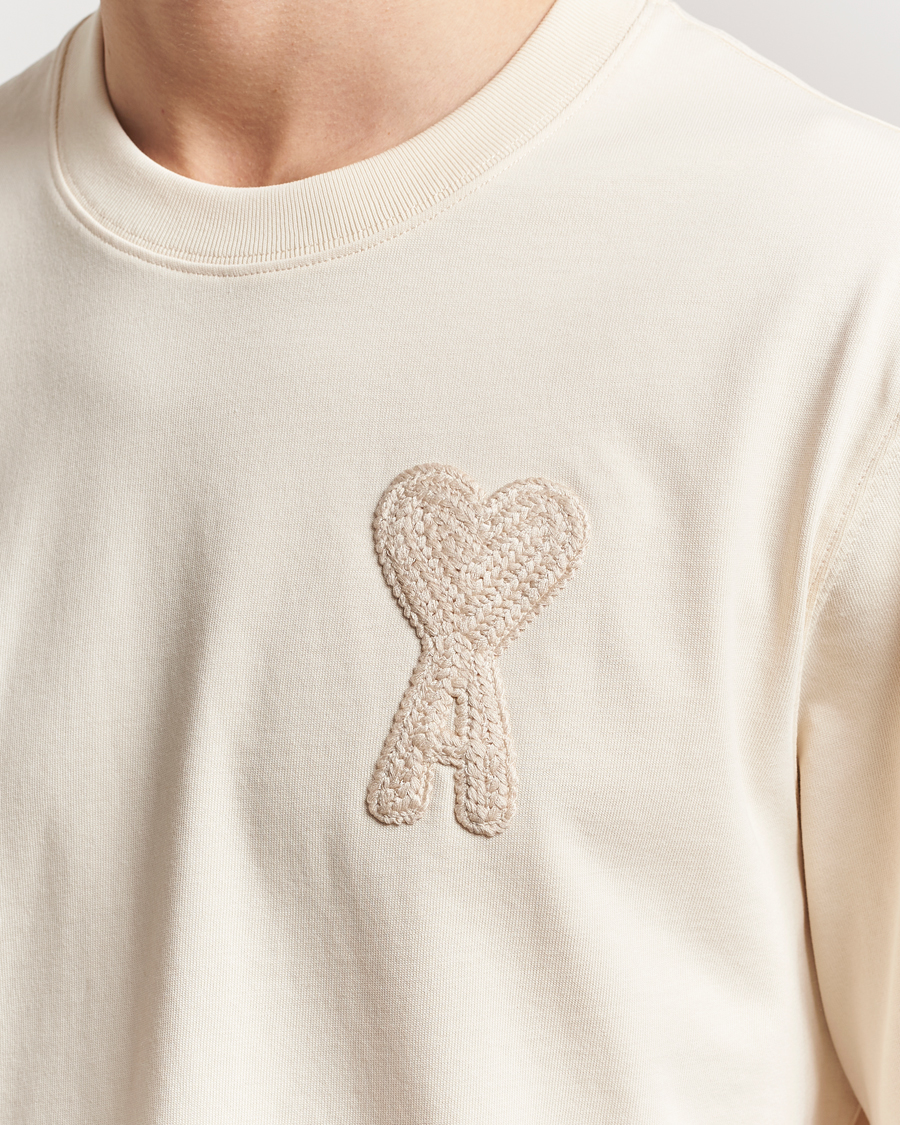 Uomini | T-shirt | AMI | Bouclé Heart T-Shirt White Cream