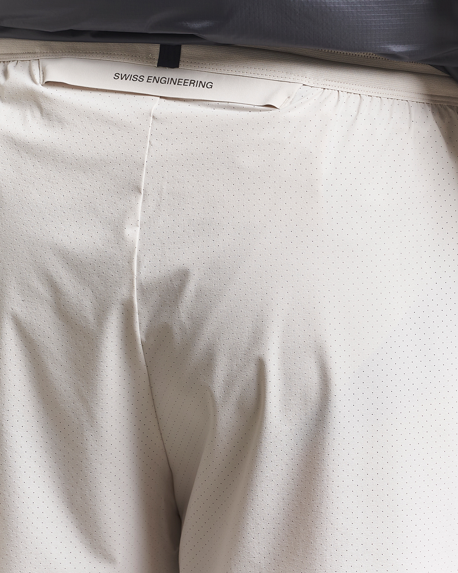 Uomini | Pantaloncini | On | Performance 7 Inch Shorts Silver