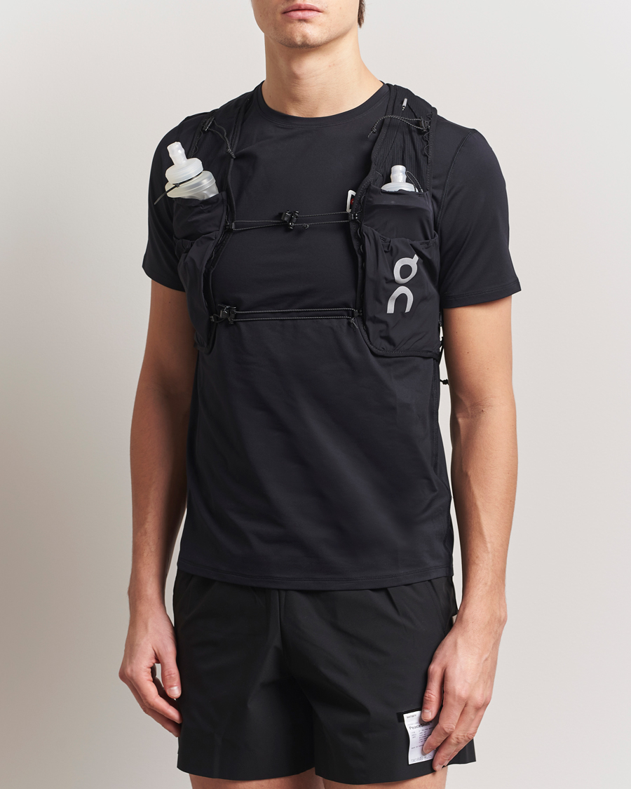 Uomini | On Ultra Vest 10L Black | On | Ultra Vest 10L Black