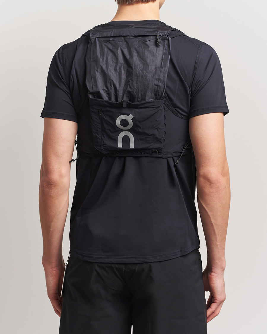 Uomini | On Ultra Vest 10L Black | On | Ultra Vest 10L Black